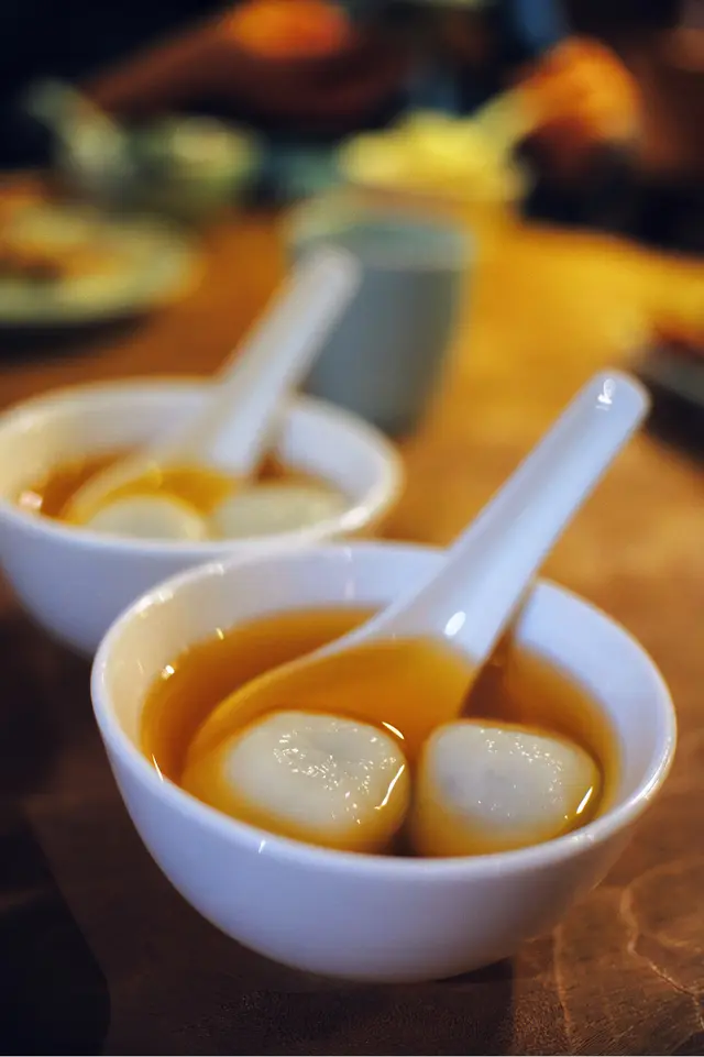 薑汁芝麻湯圓