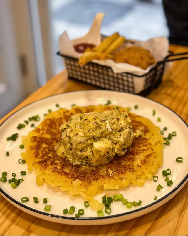 松露是蛋炒配煎薯餅
