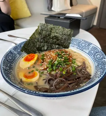 叉燒玉子豚骨拉麵