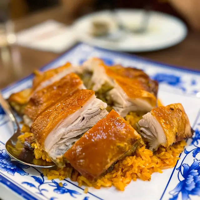 葡式乳豬釀飯
