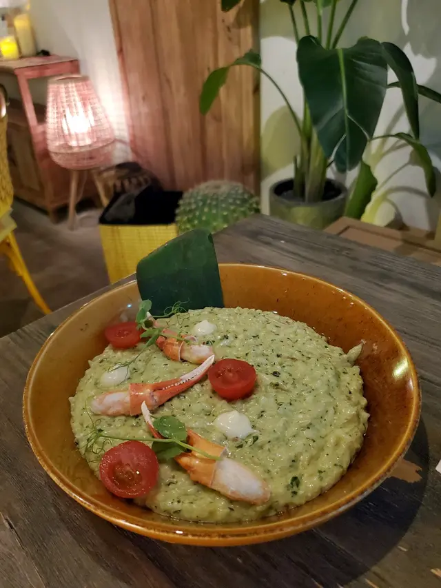 生薑蟹肉芫荽青醬意大利飯