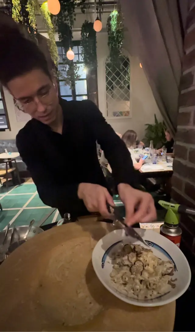 招牌拿坡里黑松露芝士意大利 Signature Mix Neapolitan Pasta