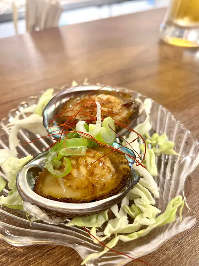 估唔到居酒屋整鮑魚都很棒,天彈牙又有醬 汁煮,食一隻都唔唔夠喉要再叫🤤