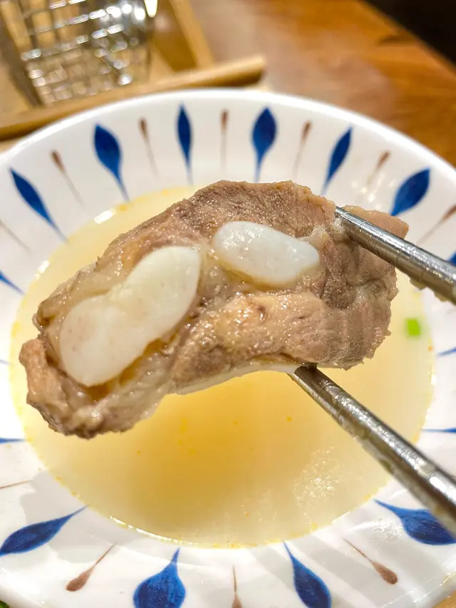 新加坡白胡椒排骨茶 