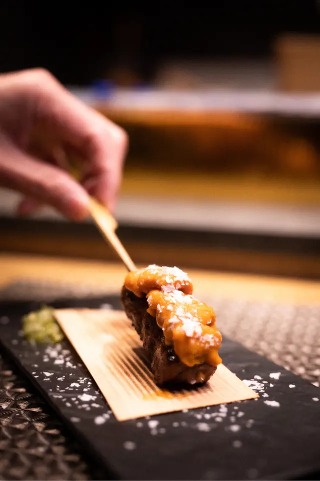 日本佐賀和牛海膽串