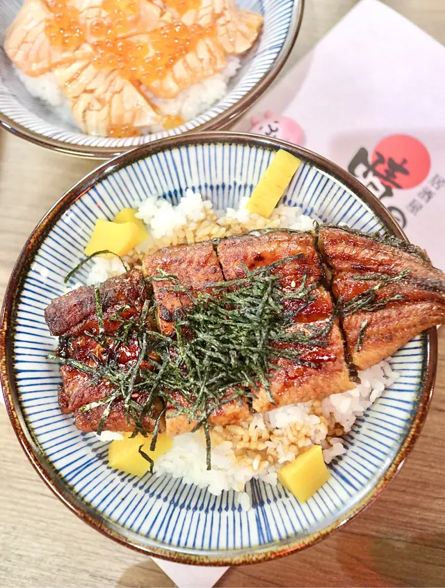 蒲燒鰻魚丼