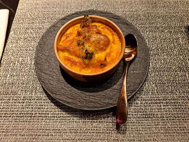 蟹砵南瓜花金沙