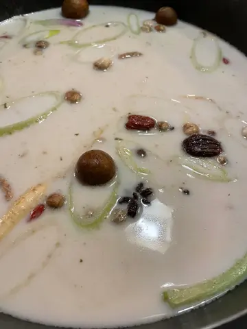 蜂巢豆腐白湯