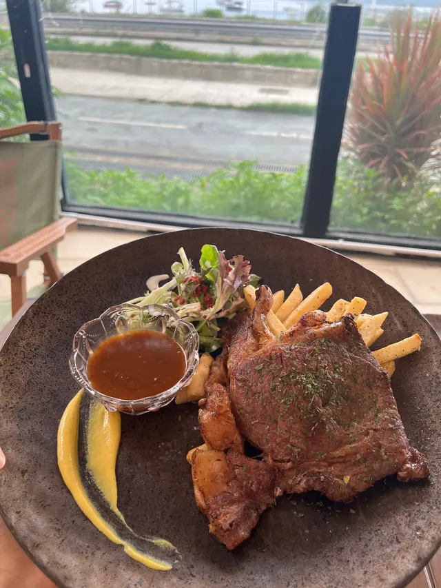 安格斯肉眼扒加薯條 