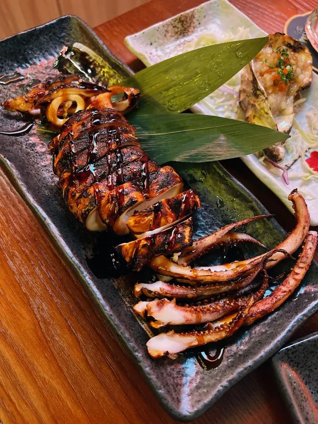 汁燒原隻魷魚筒