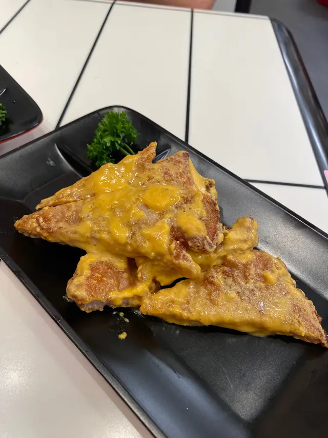 香噴噴奶黃金沙豬柳肉