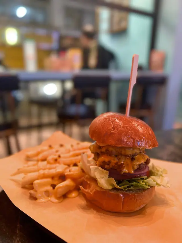 雙重牛肉芝士漢堡 