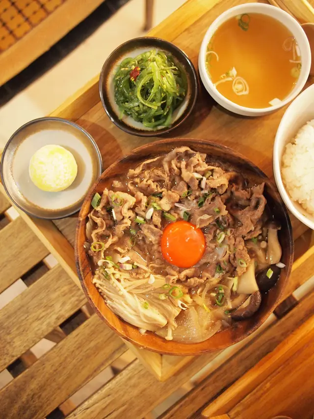 牛肉壽喜燒配和式定食