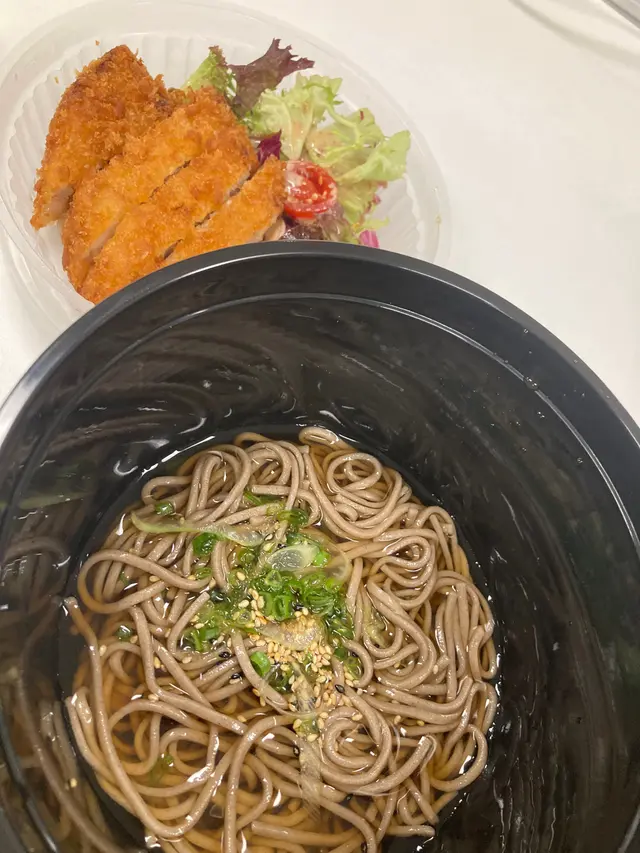 吉列豬扒蕎麥麵