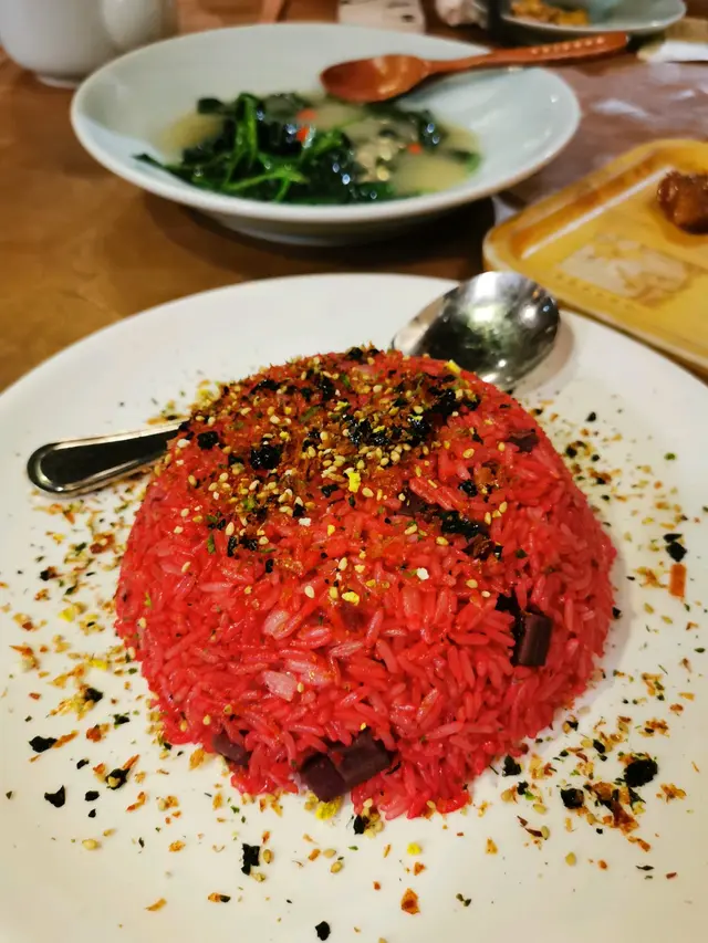 大紅大紫炒飯