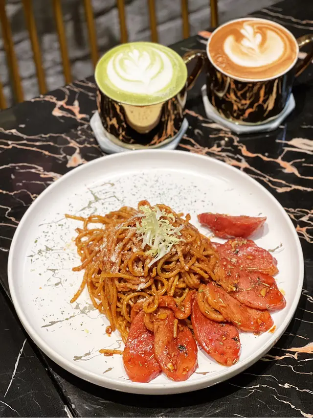 煙鴨胸香蒜炒意大利粉