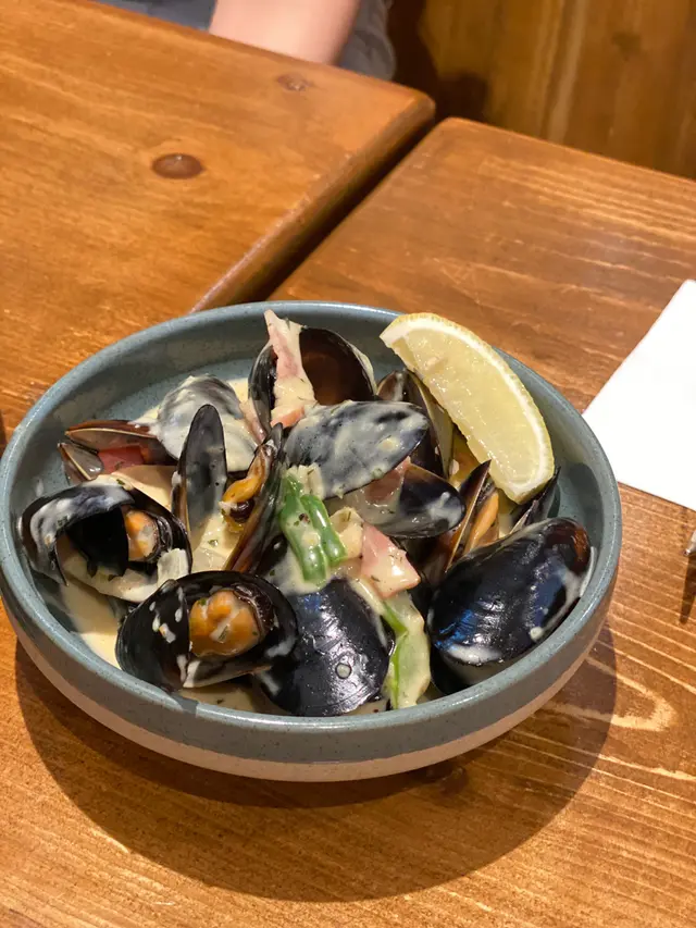 啤酒煮奶油藍青口