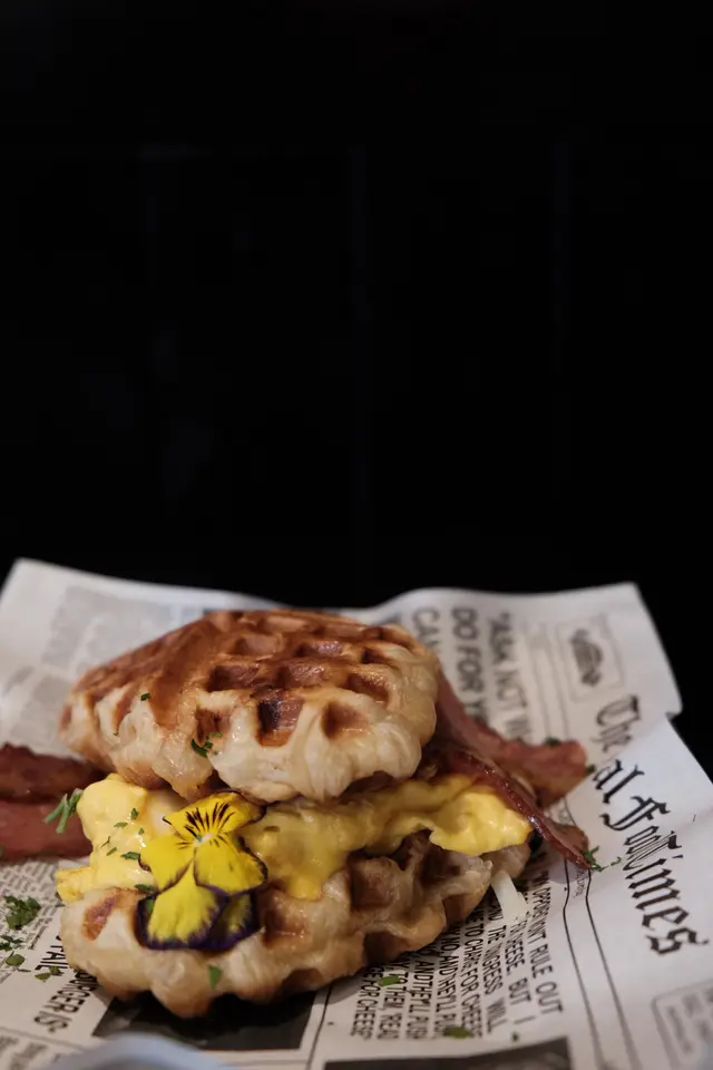 Bacon, cheese and scrambled egg croffle
