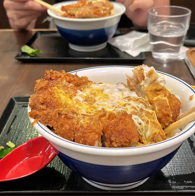 滑蛋吉列豬扒飯