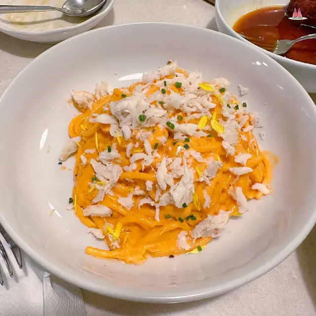 蟹肉海膽奶油義大利麵