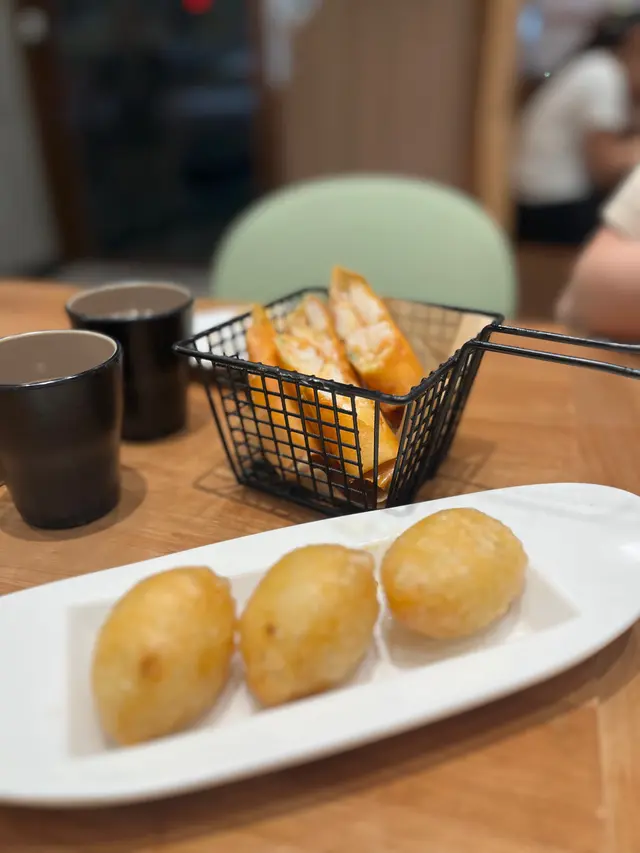 百吃不厭鹹水角