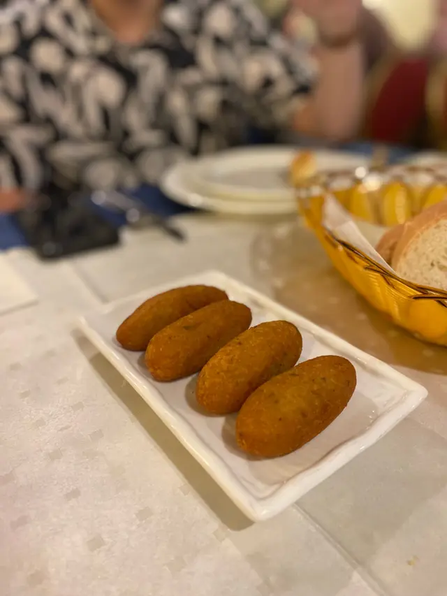 葡國菜必點的小吃