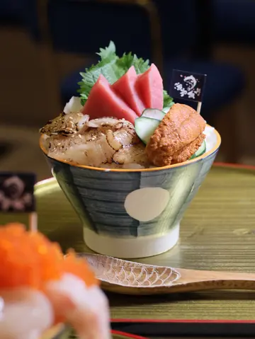 自选鱼生丼