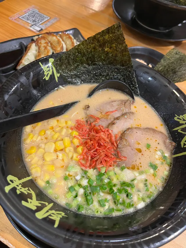 蝦味噌豚骨湯麵