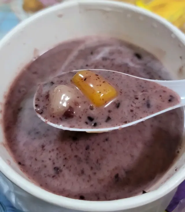 非常好味的紫米露,芋圓團仔口感Q彈,而且才$30,性價比超高~
