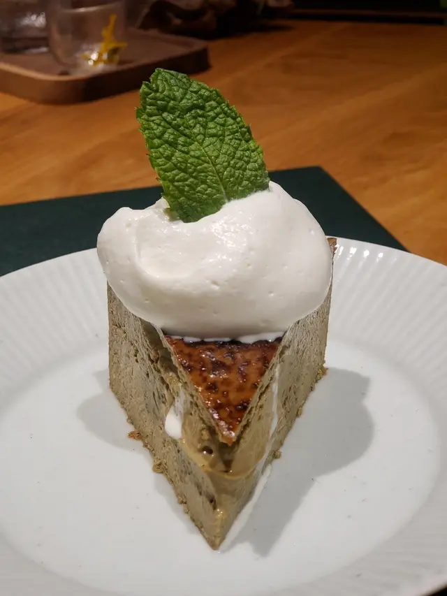 焙茶生酮芝士蛋糕