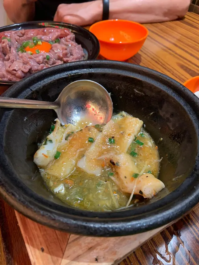 大閘蟹煲仔腸粉