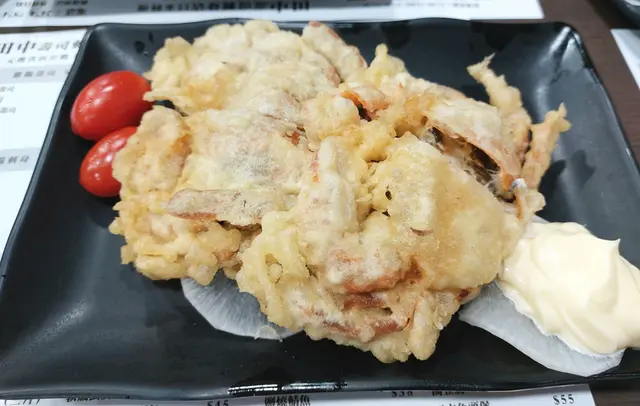 軟殼蟹炸得好香脆,加上沙律醬,十分滋味~