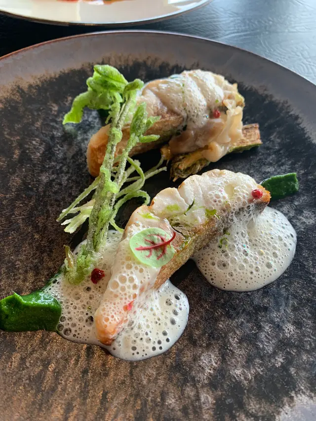 海盧魚～外皮好脆，肉質可以到嫩啲就更好😆