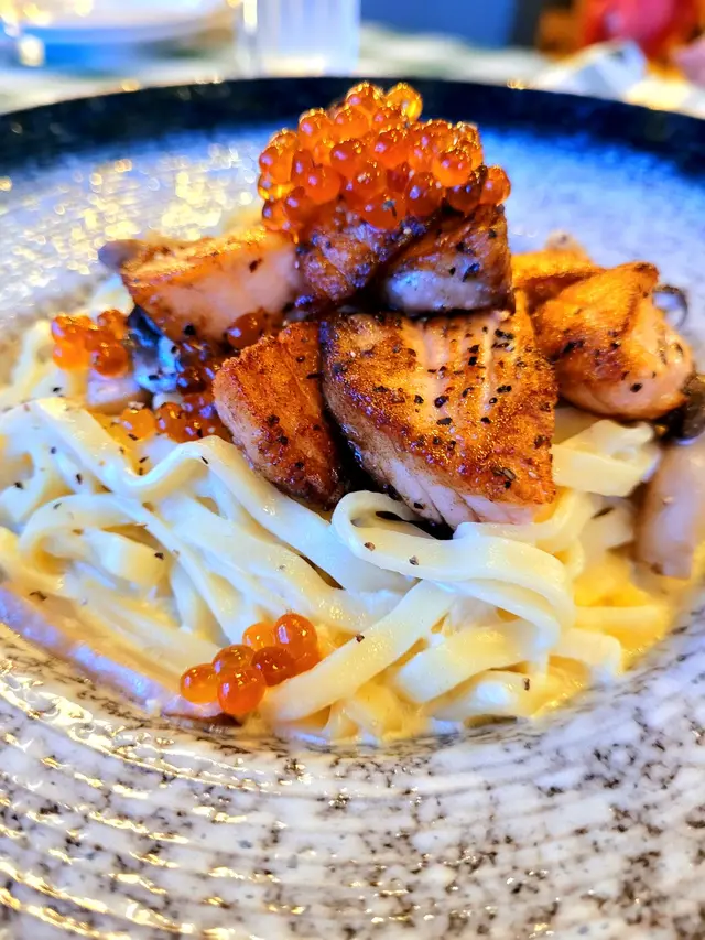 鮭魚親子和風忌廉鮮製意粉