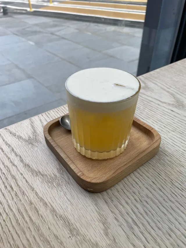 桂花烏龍奶蓋茶