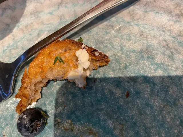 奶油入面有條眼睫毛