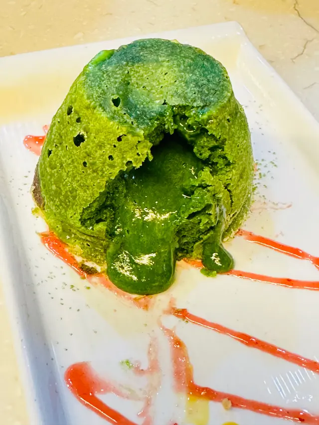 焗綠茶心太軟伴豆腐雪糕