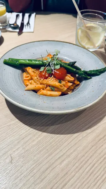 Asparagus Penne withGarlic Tomato Sauce