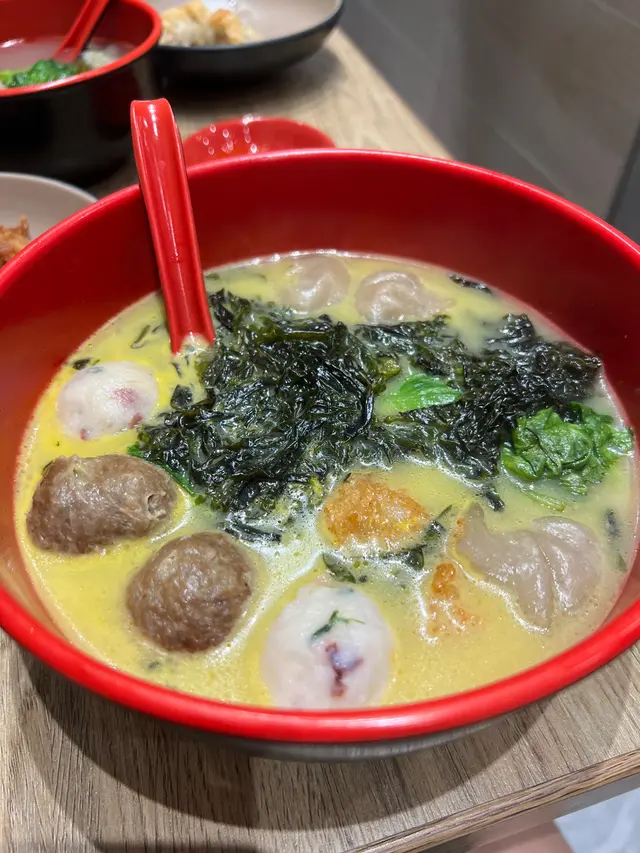 一喜秘製黃金雞湯 另加$3