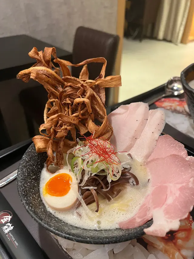 極濃雞白湯拉麵