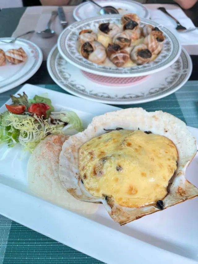 燒焗原隻日本黃金帆立貝