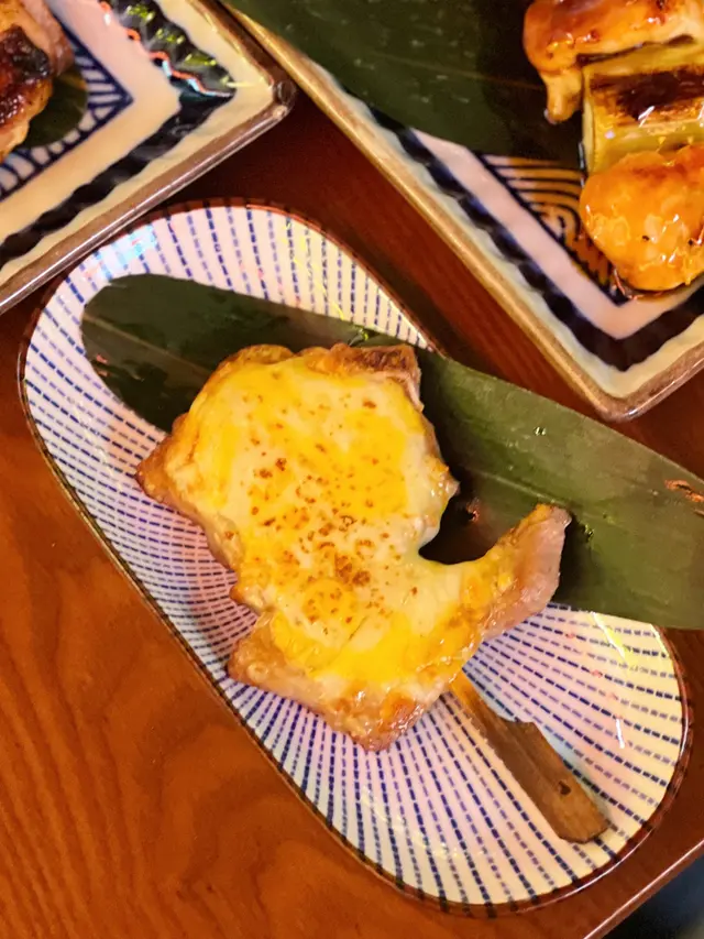 燒黑豚芝士五花腩