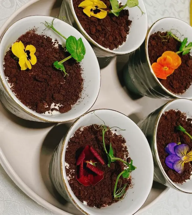 奶凍都做到盆栽燈，好靚😄