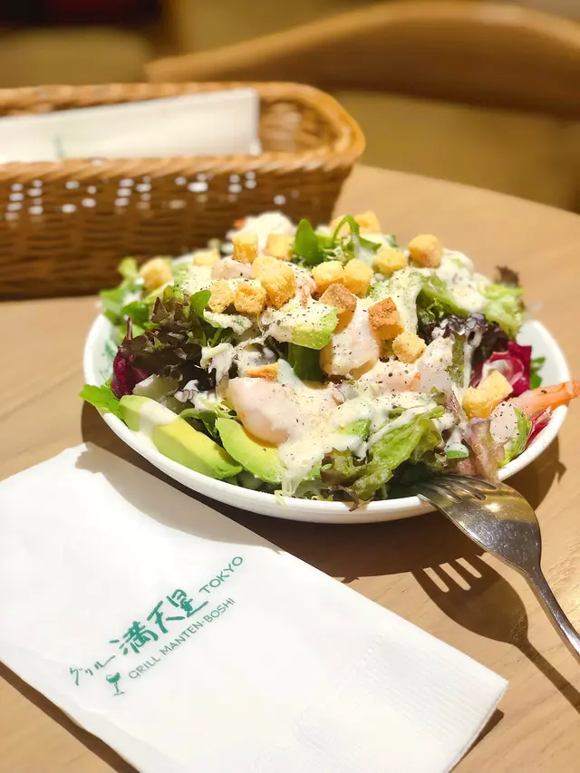 牛油果大蝦凱撒沙律