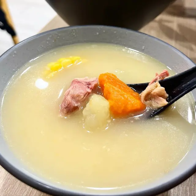 佢哋嘅住家靚湯都真係幾足料㗎，啱晒我哋呢啲平時成日出街食飯，冇啖湯水嘅！😌😌