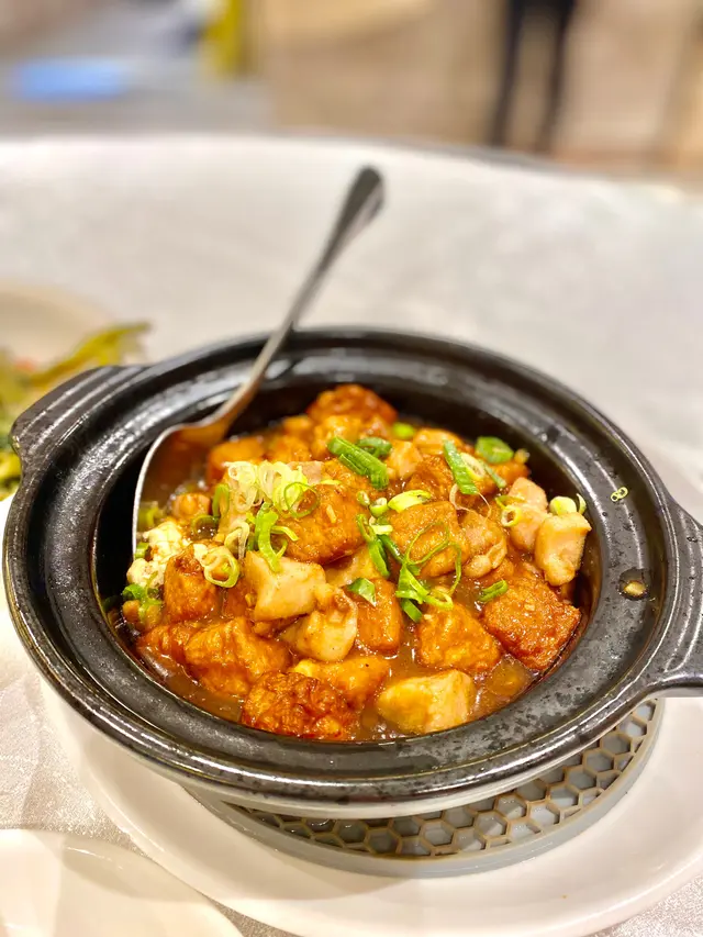 鹹魚雞粒豆腐煲 