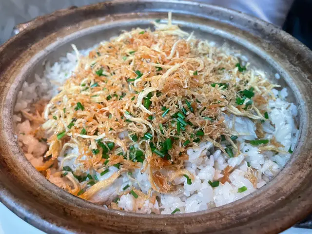 蟹肉鮮蝦蝦乾醬炒飯