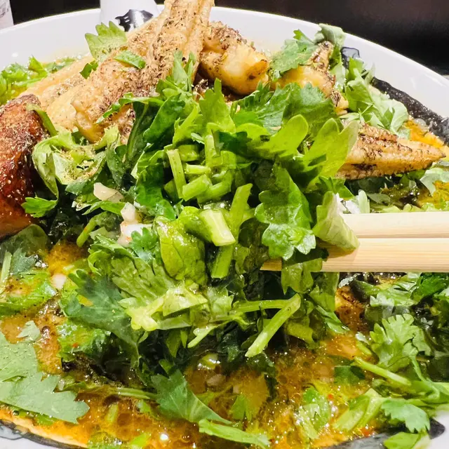 芫荽辣麻味噌拉麵 (中辣高麻)