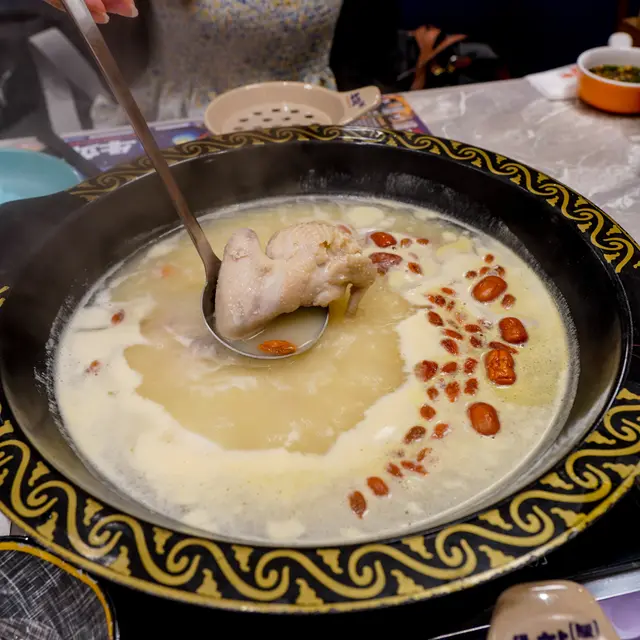 清甜椰子雞鍋