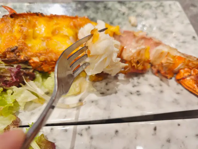 焗開邊澳洲龍蝦